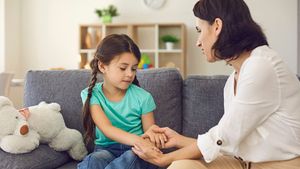 6 Tips Mengajari Anak Mengontrol Diri sejak Dini