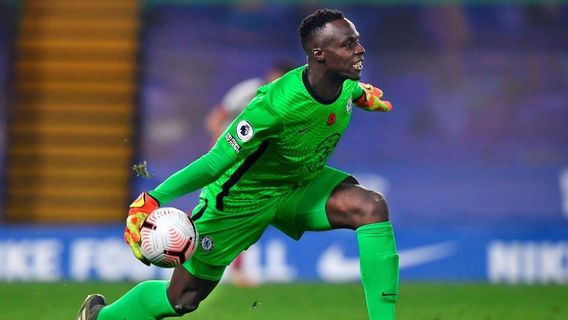 Edouard Mendy's Name Missing From Ballon D'Or Nomination List, Sadio Mane: This Is Unacceptable!