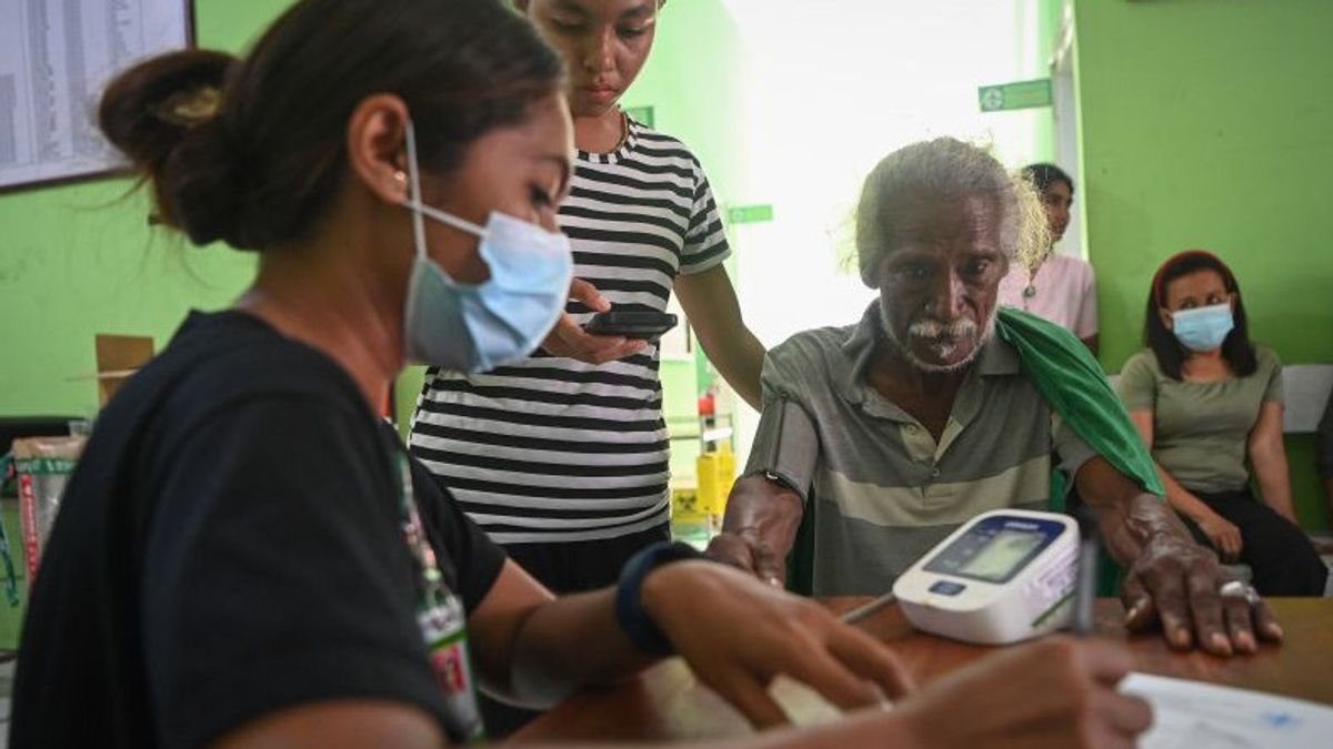 Erupsi Gunung Lewotobi Laki-Laki Picu Banyak Warga Alami ISPA dan Masalah Pernapasan