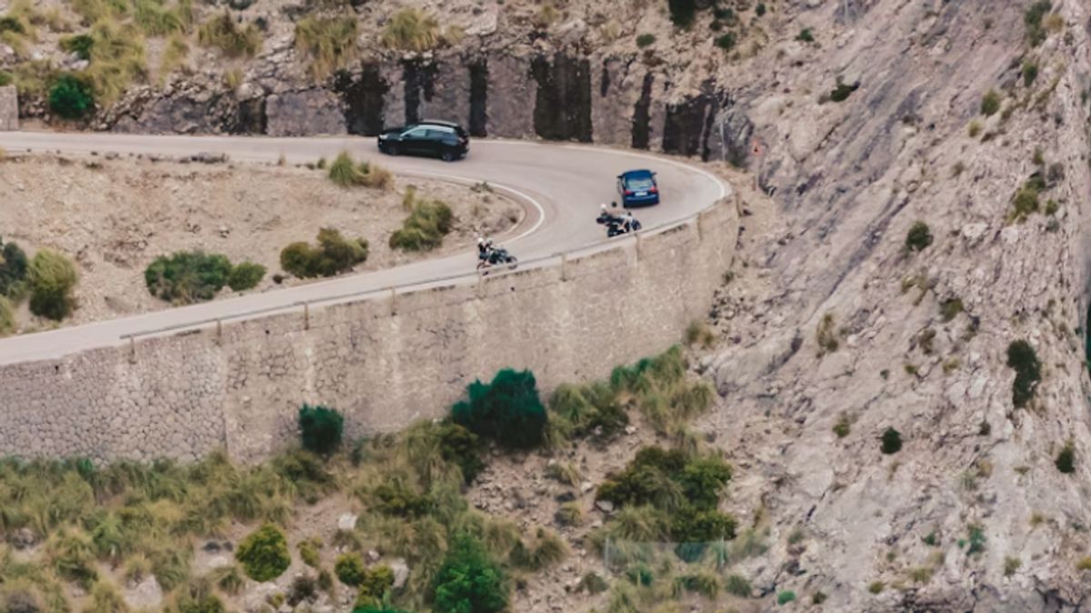 Dihantam Longsor, Jembatan Hongqi China yang Baru Dibangun Ambruk
