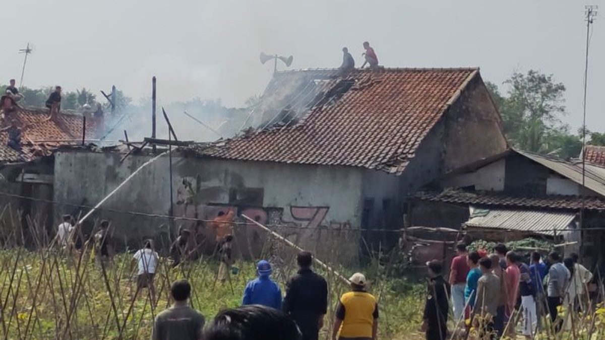12 Orang Selamat dari Kebakaran di Kampung Babakan Cilegon