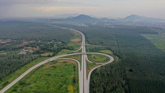 トランススマトラ有料道路イースター休暇中の202,614台の車両