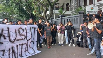 坎朱鲁汉体育场案被告被判释放，学生联盟威胁大规模示威
