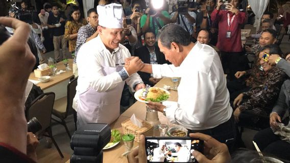 Seribu Piring Nasi Goreng ala <i>Chef</i> Firli Belum Cukup Mengenyangkan Buat KPK