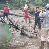 BMKG Prediksi Hujan Lebat Masih Mengguyur Cisarua yang Tengah Dilanda Banjir   