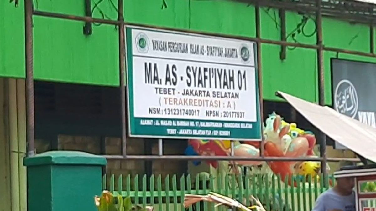 被指控的Aniaya Siswa MA As-Syafi'iyah Tebet的肇事者在学校接受警方检查