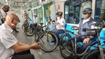 PDIP Party Criticizes Anies For Allowing Non-Folding Bikes To Enter MRT: He Is Not Side With The People