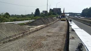 Waspada, Jasamarga Ingatkan Masyarakat untuk antisipasi Perbaikan Jalan Tol Jakarta-Cikampek