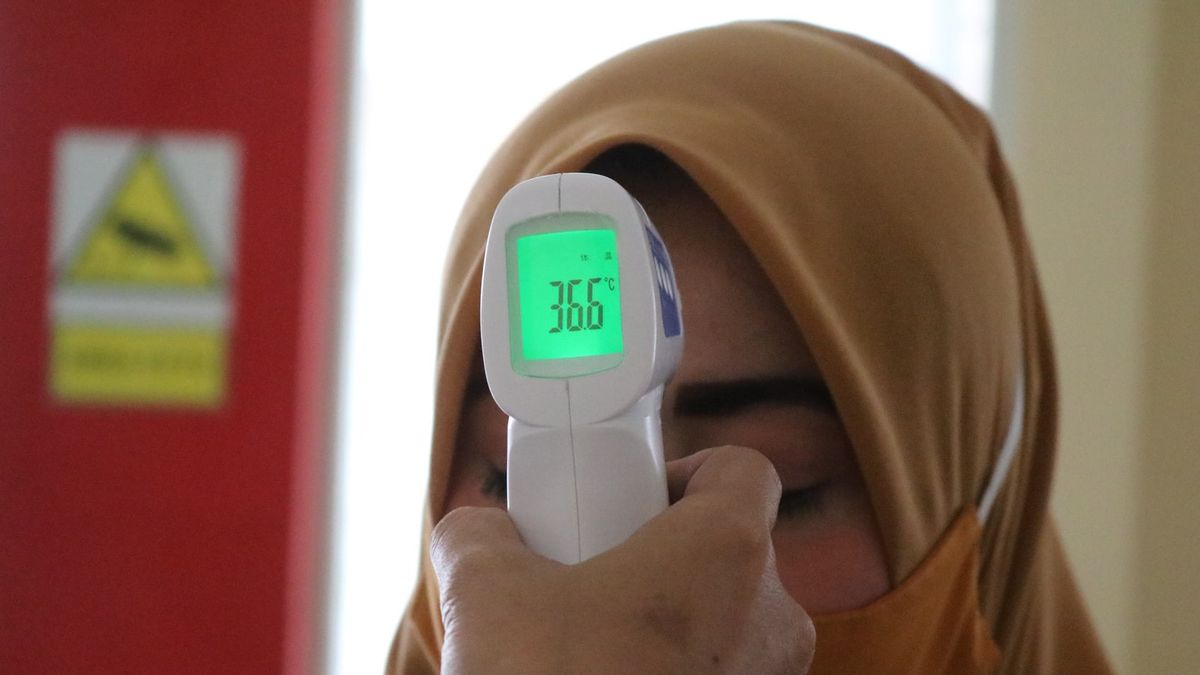 ابتداء من يوم الجمعة، ماليزيا سوف تتوقف عن فحص درجة الحرارة إذا كنت ترغب في دخول الأماكن العامة