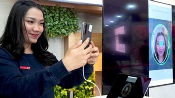 Telkomsel Uji Coba Registrasi SIM Card dengan Teknologi Face Recognition