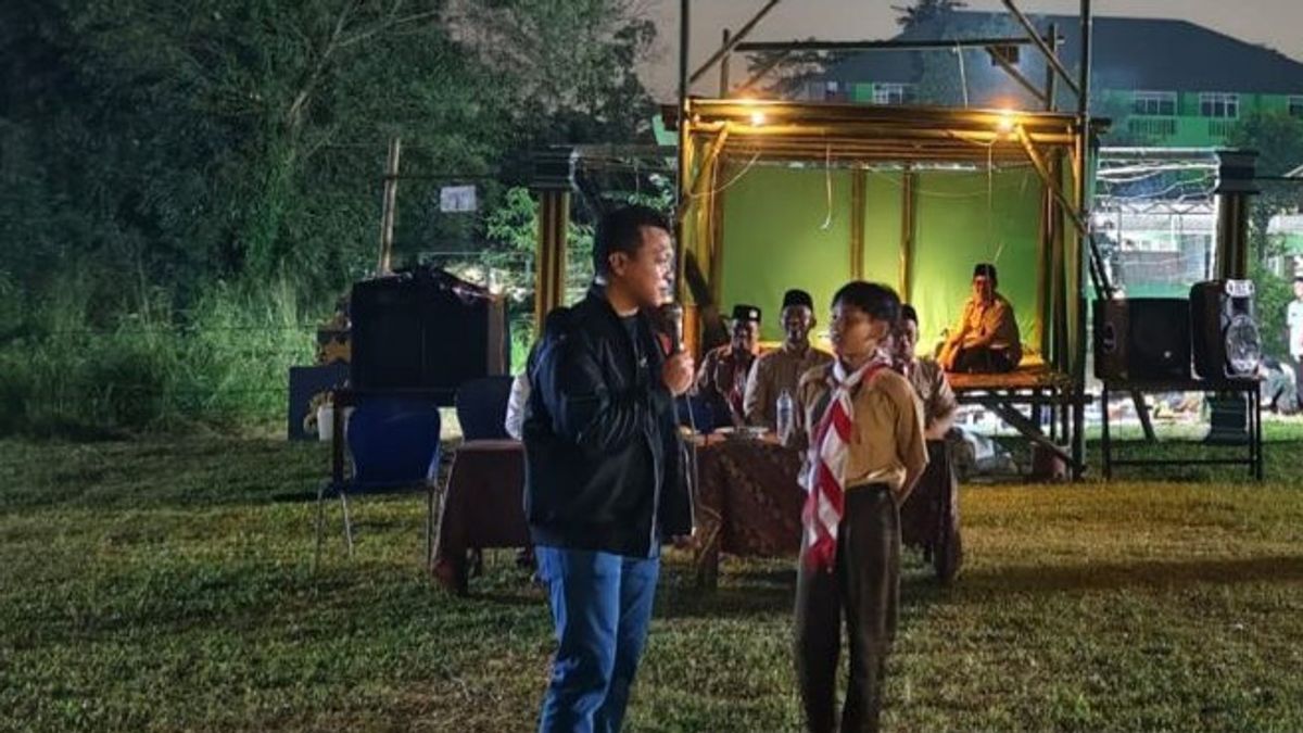 Police Give Digital Hazard Counseling To Santri In Cileungsi, Fortify Young Generation From Social Deviations