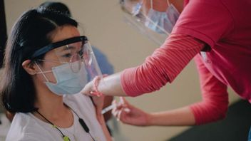 Saat Antusias Warga untuk Vaksinasi Meningkat Jelang Lebaran, Stok Vaksin COVID-19 di Palembang Justru Tak Tersedia