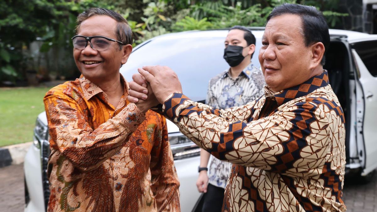 Prabowo Manuver Ahead Of The 2024 Presidential Election, Visits Retired TNI To Mahfud MD In A Day