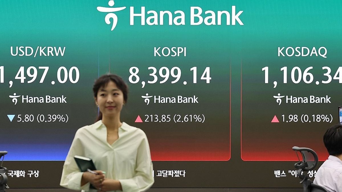 首尔指数创下新纪录，韩国人工智能股在英伟达老板访问前飙升