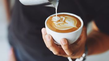 コーヒーを飲んだ後に尿が臭くなります, それはどういう意味ですか?