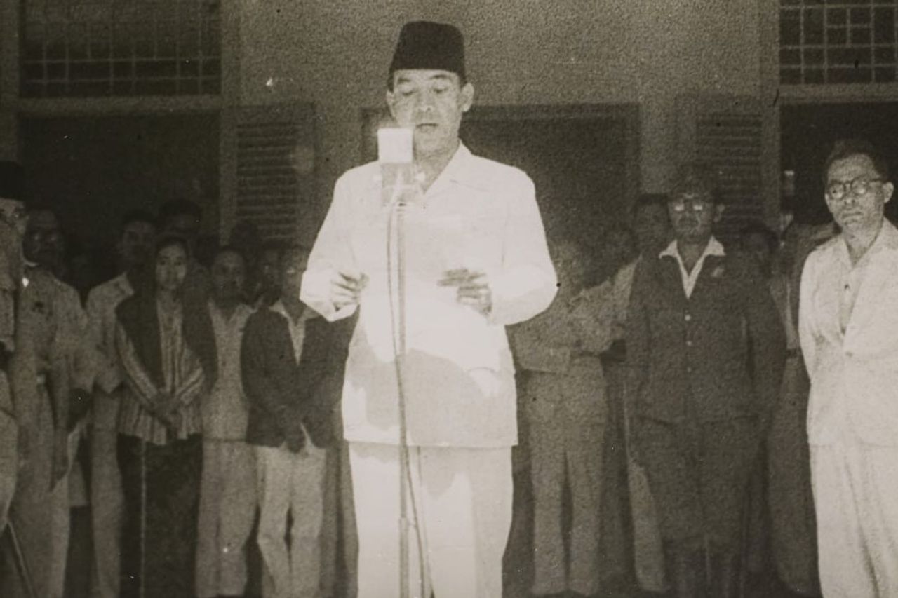 【名入れ無料】 インドネシア独立宣言の歴史:式典は簡単で、影響は並外れています 世界