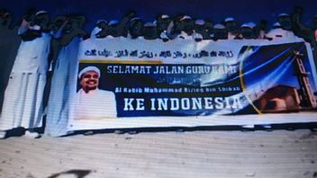 Viral, Sejumlah Orang di Arab Saudi Lepas Kepulangan Rizieq Shihab ke Indonesia