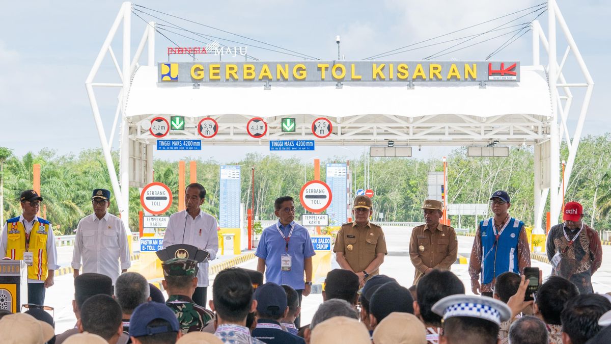 Le projet de route à péage Indrapura-Kisaran Section II et Bayung Lencir-Tempino Garapan PTPP a été inauguré par le président Jokowi