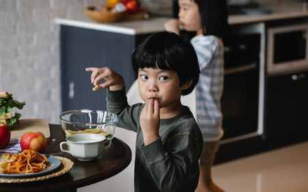 3 Kesalahan Orang Tua yang Sebabkan Anak Suka Memilih Makanan