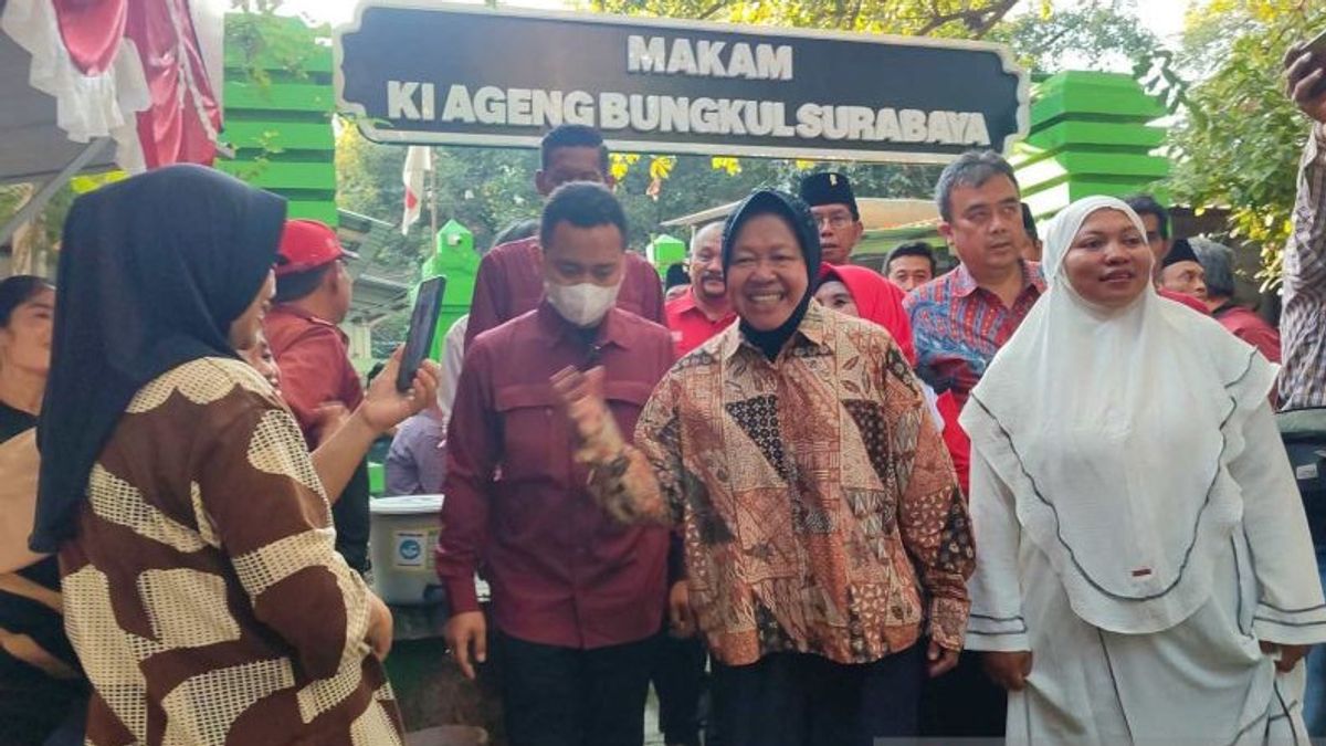 Jatim Pilgub, Risma Mundur de Mensos