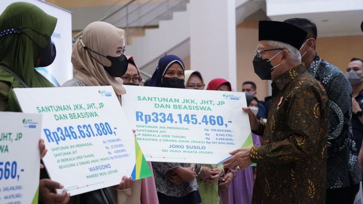 Wapres Tinjau MPP dan Salurkan Bantuan untuk Warga di Palembang