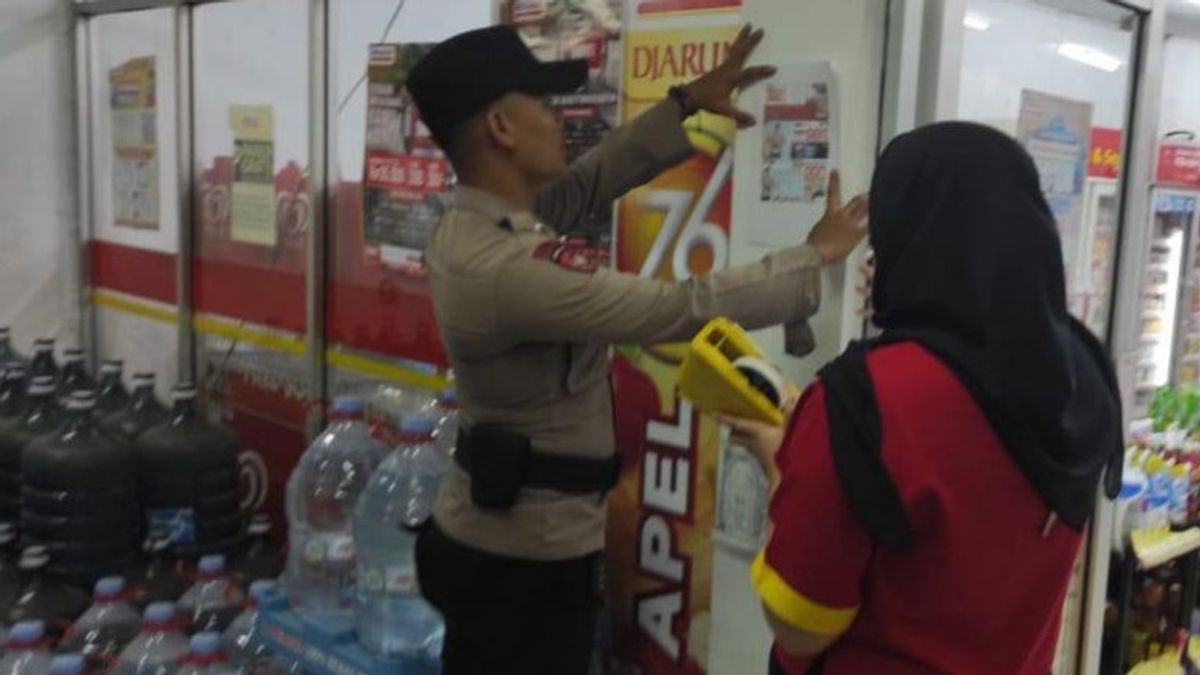Polres Garut Jaga Keamanan Pesisir Pantai dengan Gencar Patroli Malam