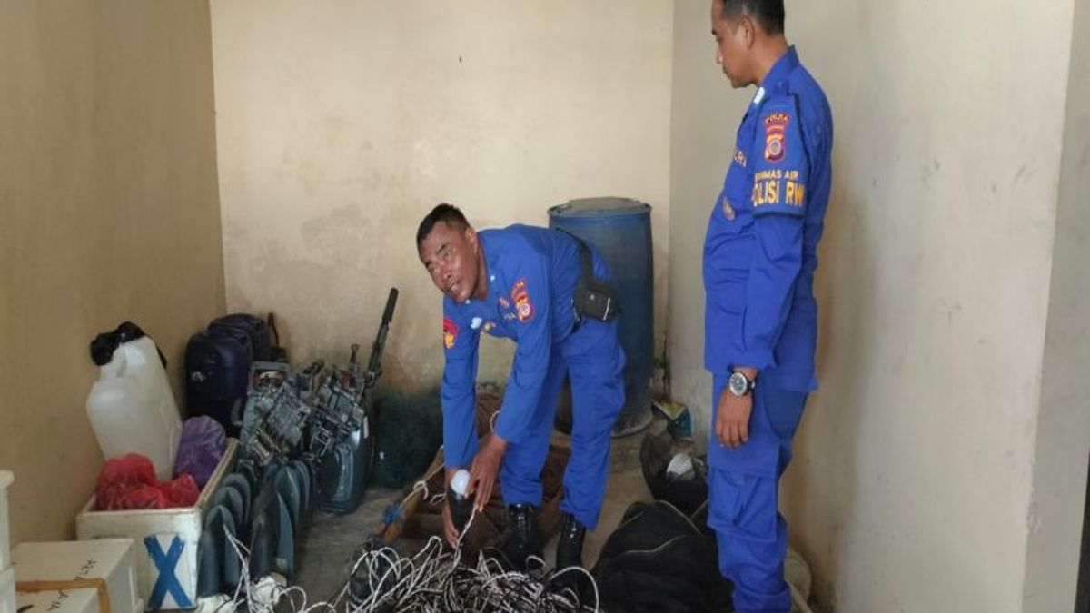 Attrapant des graines de Lobster sans permis dans les eaux de Kulon Progo, 2 pêcheurs locaux capturés par des appareils