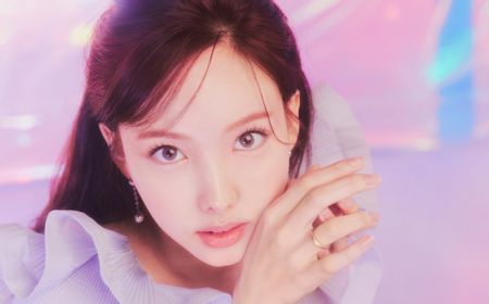 Nayeon Jadi Anggota TWICE Pertama Debut Solo