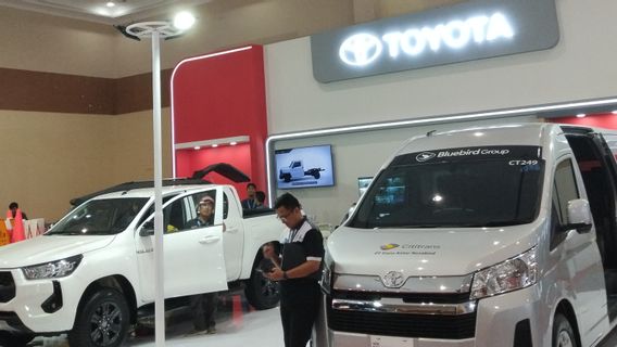 Toyota Ramaikan GIICOMVEC 2024, Bawa Ragam Model Terbaik hingga Hilux Rangga
