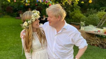 Le Premier Ministre Boris Johnson Reporte Sa Lune De Miel Après Son Mariage « secret » à Londres Week-end