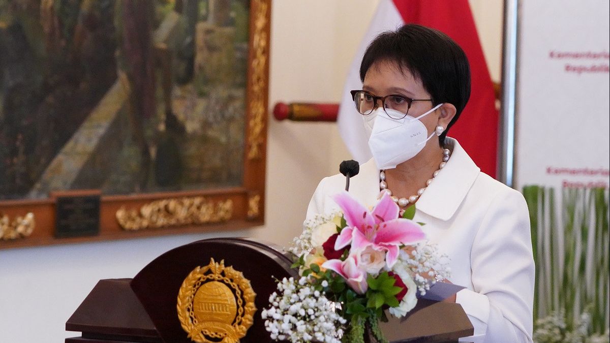 Nine Indonesian Citizens Trapped In Chernihiv Successfully Evacuated To Poland, Foreign Minister Retno: Alhamdulillah