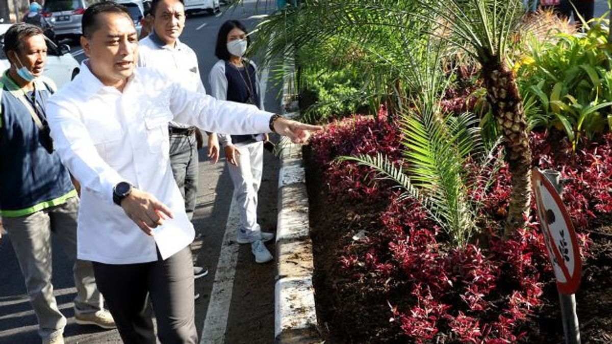 Wali Kota Surabaya Mau Taman Kota Bisa Rimbun Tapi Terlihat Terawat
