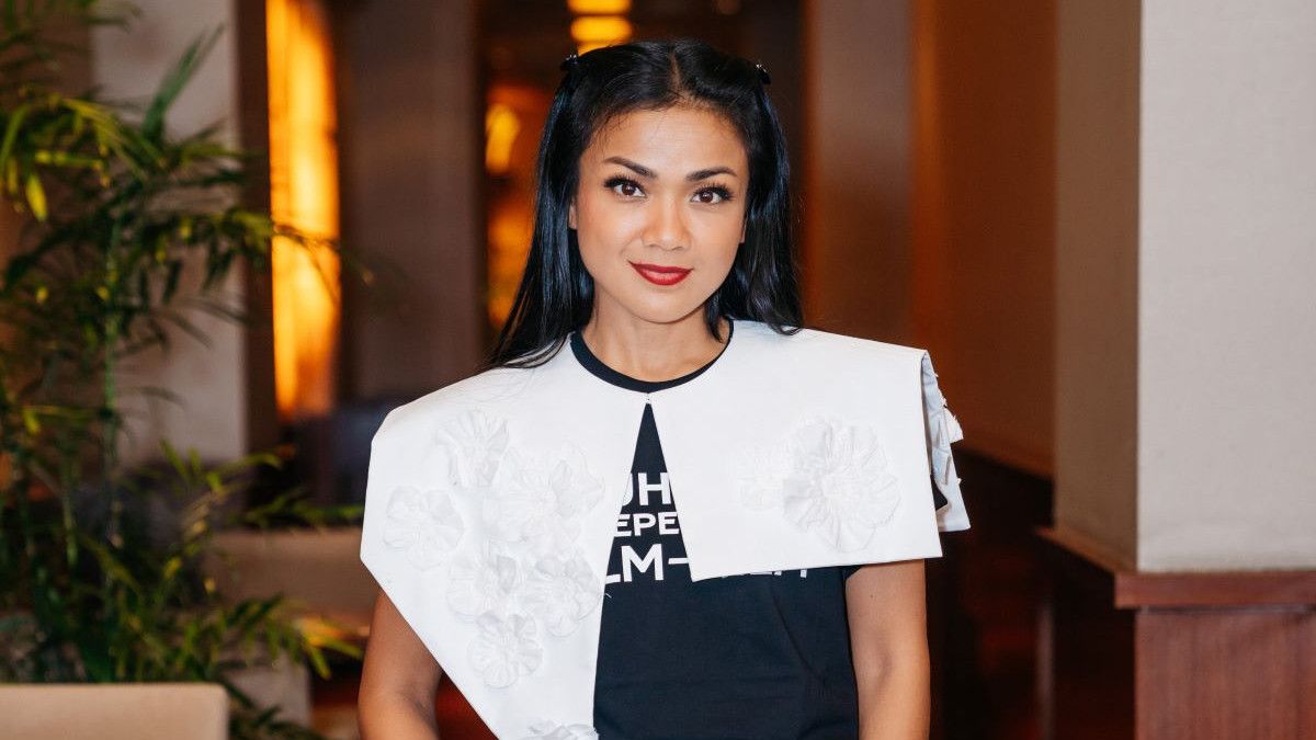 3 Years Of Living Full Of Trial, Nirina Zubir Try To Live With A Smile And Laugh