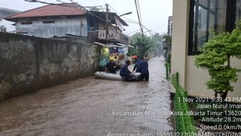 6 Unités De Quartier à Cipinang Melayu, à L’est De Jakarta Sont Inondées, Certains Résidents Sont évacués