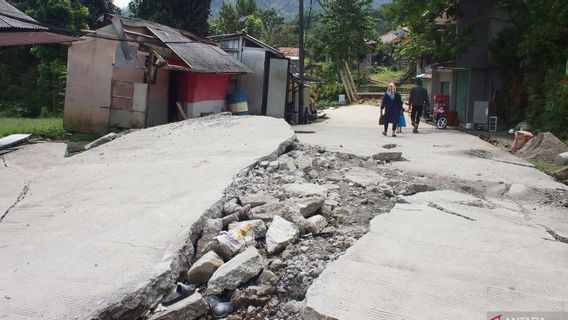 Potensi Pergeseran Tanah 'Hantui' 22 Kecamatan di Kabupaten Bogor 