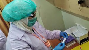 Epidemiolog Sebut Penanganan COVID-19 di Indonesia Terus Membaik