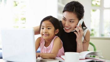 Pekerjaan WFH untuk Ibu Rumah Tangga, Apa Saja?