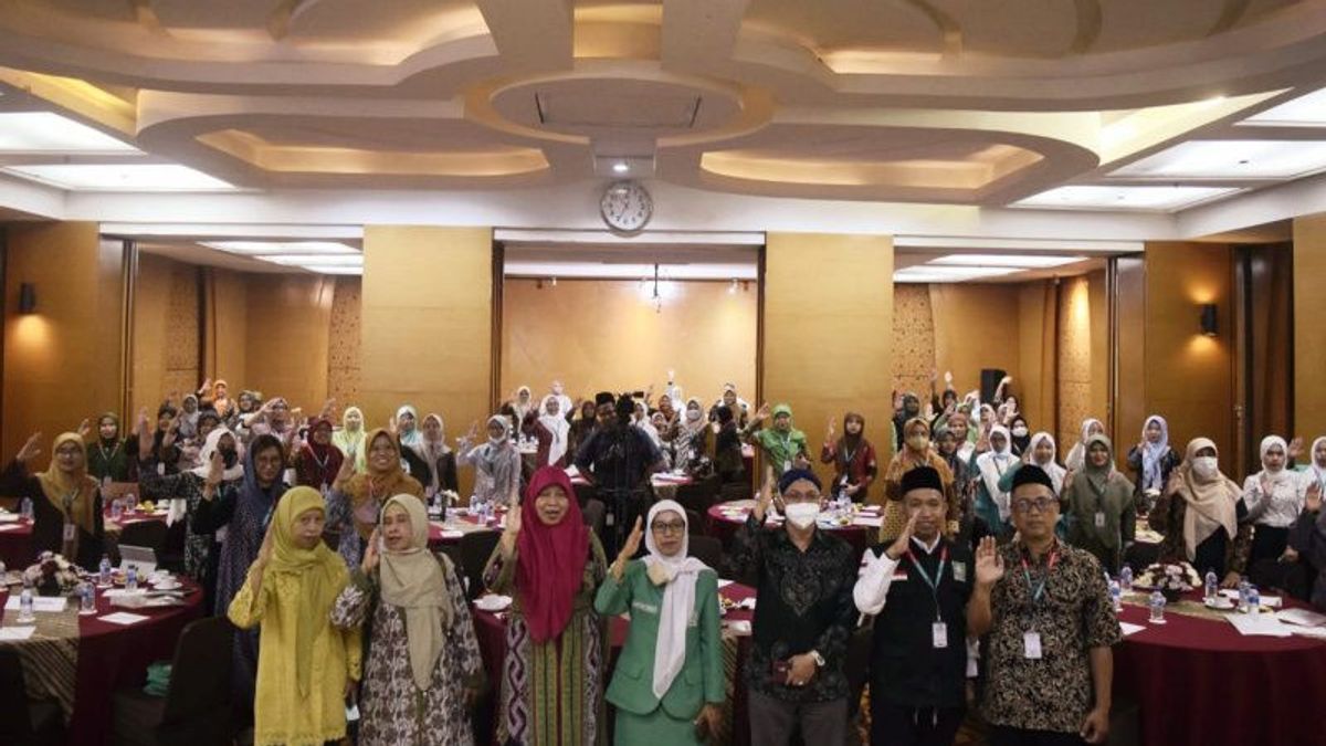 Collaborating With BPIP, Fatayat NU Yogyakarta Held Socialization Of Pancasila Ideology For Women