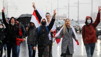 Demonstration To Stop Authoritarian Power In Belarus Spreads Even Though Officials Threaten To Use Firearms