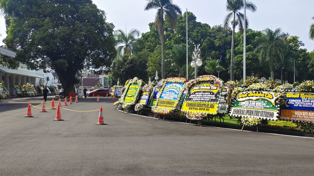 Jenazah Eril Tiba Sore Ini, Rumah Dinas Ridwan Kamil Dibanjiri Karangan Bunga dari Pejabat Hingga Politikus 