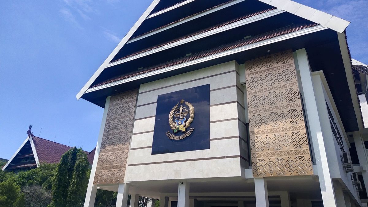 Les Travailleurs Rencontrent Le Sous-gouverneur De Sulawesi-Sud, Demandant Au Président D’annuler La Loi Omnibus
