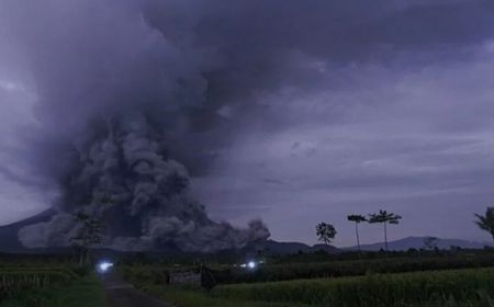 PVMBG: Status Gunung Semeru Masih Tetap Waspada