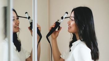 Tips Menjaga Rambut Segar dan Wangi Tahan Seharian