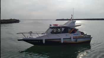 ポルテラ、マドゥラ諸島の救急車船を打ち上げ