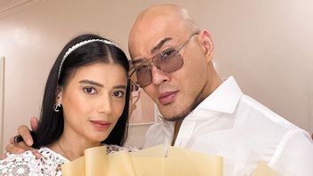 Adu Mesra Azka Corbuzier Et Deddy Corbuzier Avec Leurs Amants Respectifs