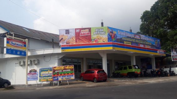 Viral Pelanggan Indomaret Kemang Ditagih Parkir Rp15.000, Manajemen: Kami Mohon Maaf