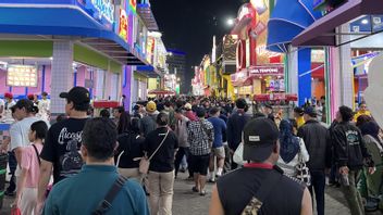 Hujan jadi 'Musuh' Jakarta Fair 2025, Pengunjung Turun Transaksi Rp7,5 Triliun