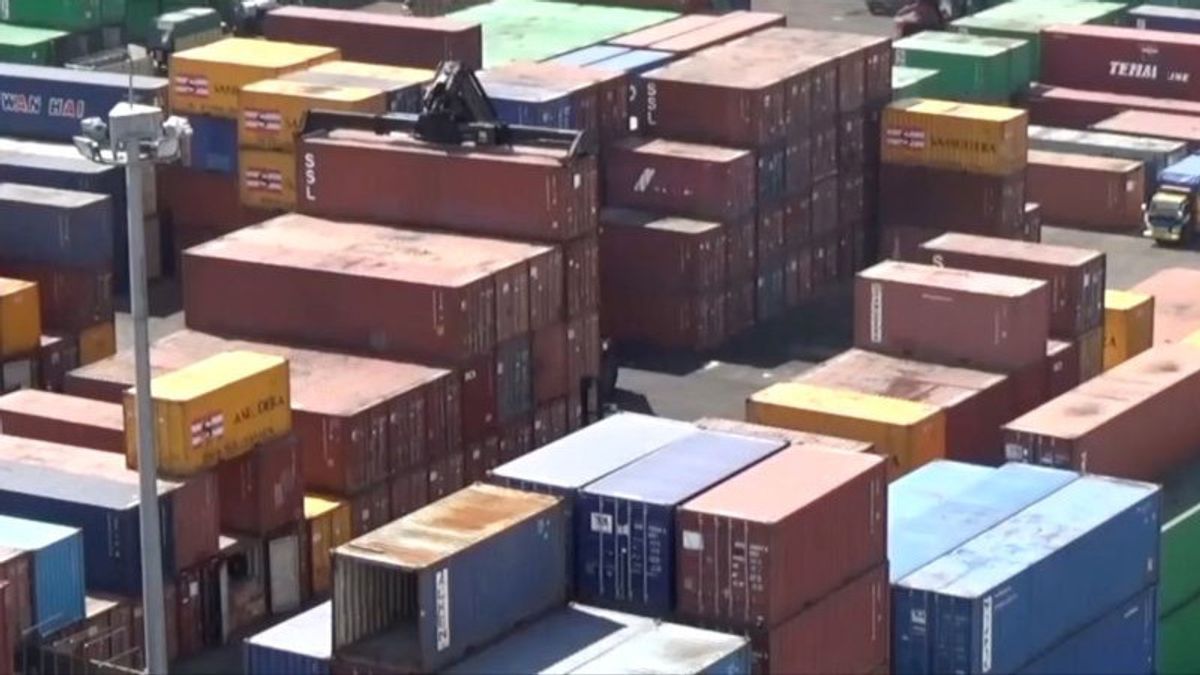 輸入額は2025年3月時点で1,892億2,000万ドルに達しました。