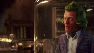 Hugh Grant Tak Nyaman Perankan Oompa Loompa: Anak Banyak dan Butuh Uang