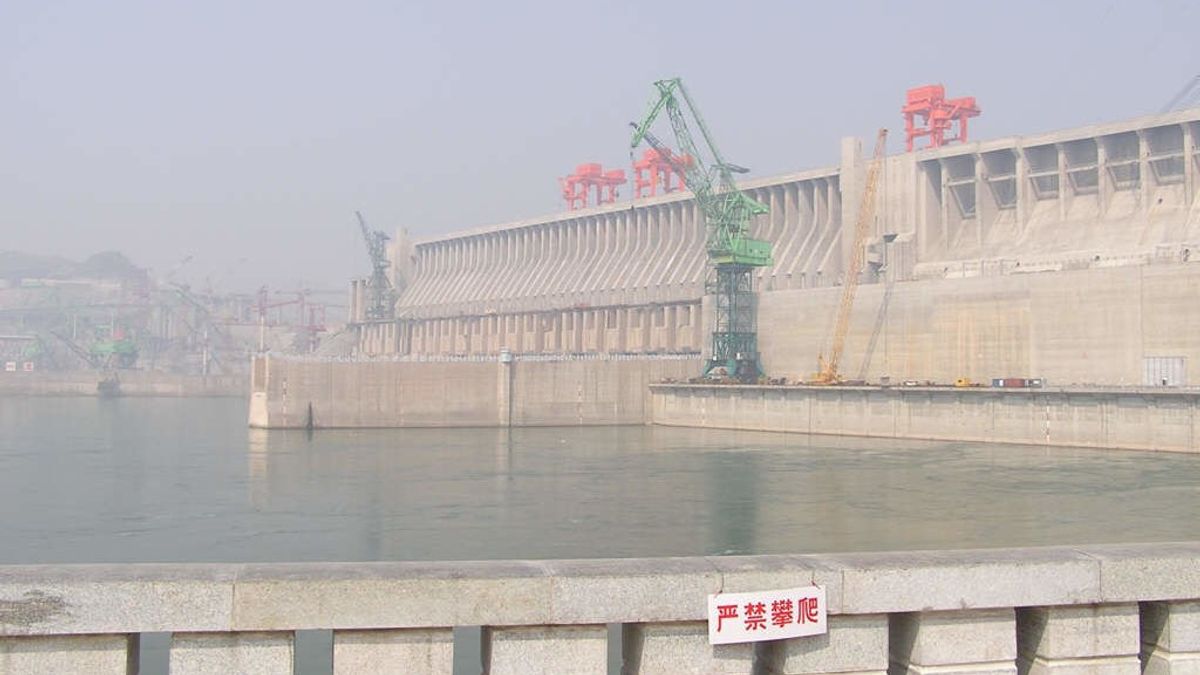 Il A Fallu Un Siecle Pour Construire Le Barrage Des Trois Gorges En Chine La Plus